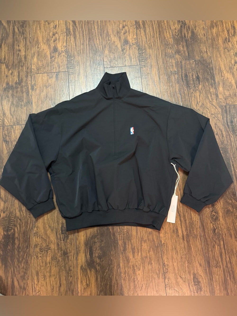 NBA essentials jacket - Picture 3 of 8